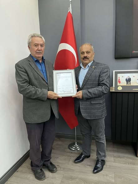 Atatürk'ün İmzasını Taşıyan Tarihi Belge Dinar TSO'ya Teslim Edildi