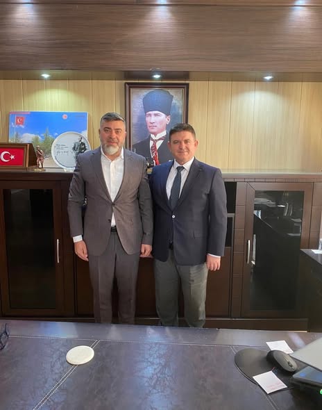 Afyonkarahisar'da Esnaf ve Vergi İstişaresi: Berberler ve Kuaförler Odası Başkanı Ziyaret Gerçekleştirdi