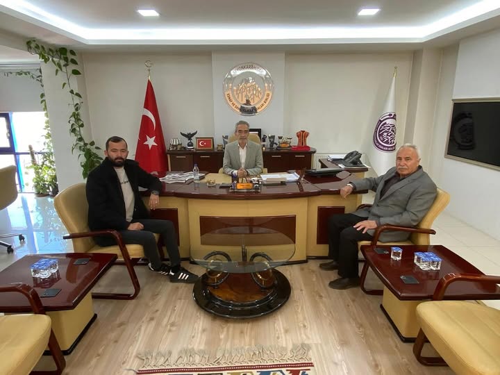 Afyonkarahisar Esnaf ve Sanatkarlar Odası Başkanı Cengiz Üstün'den Ziyaretçi Ağırlıyor