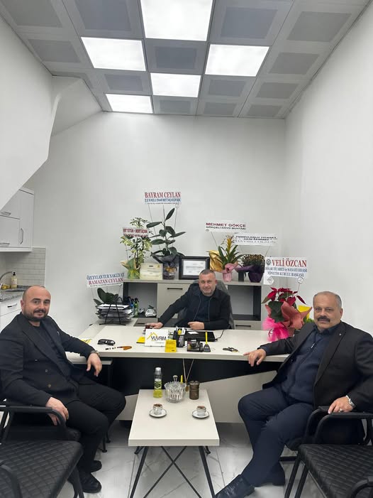 Dinar'da Yeni Açılan Emlak Ofisine Hayırlı Olsun Ziyareti