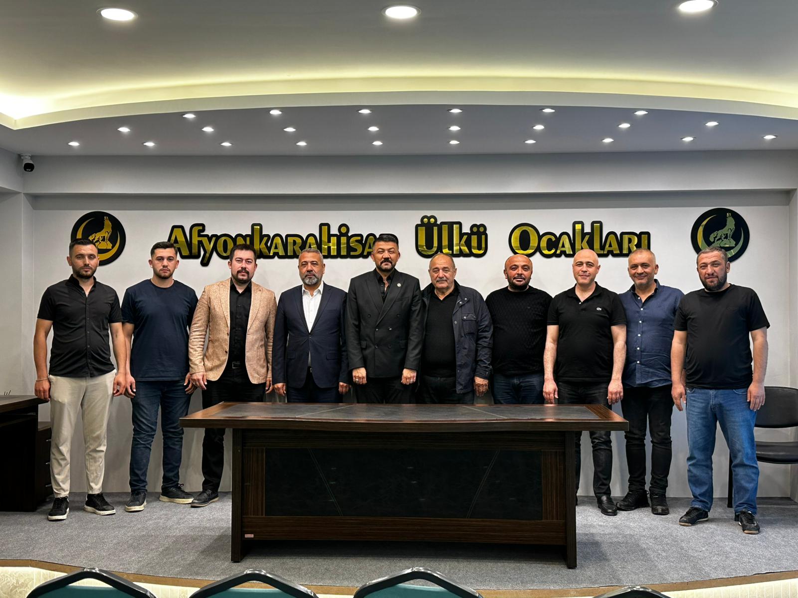 İş İnsanlarından Afyonkarahisar Ülkü Ocakları’na Hayırlı Olsun Ziyareti