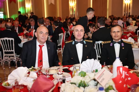 ﻿Cumhuriyet Coşkusu Afyonkarahisar'da Yaşandı