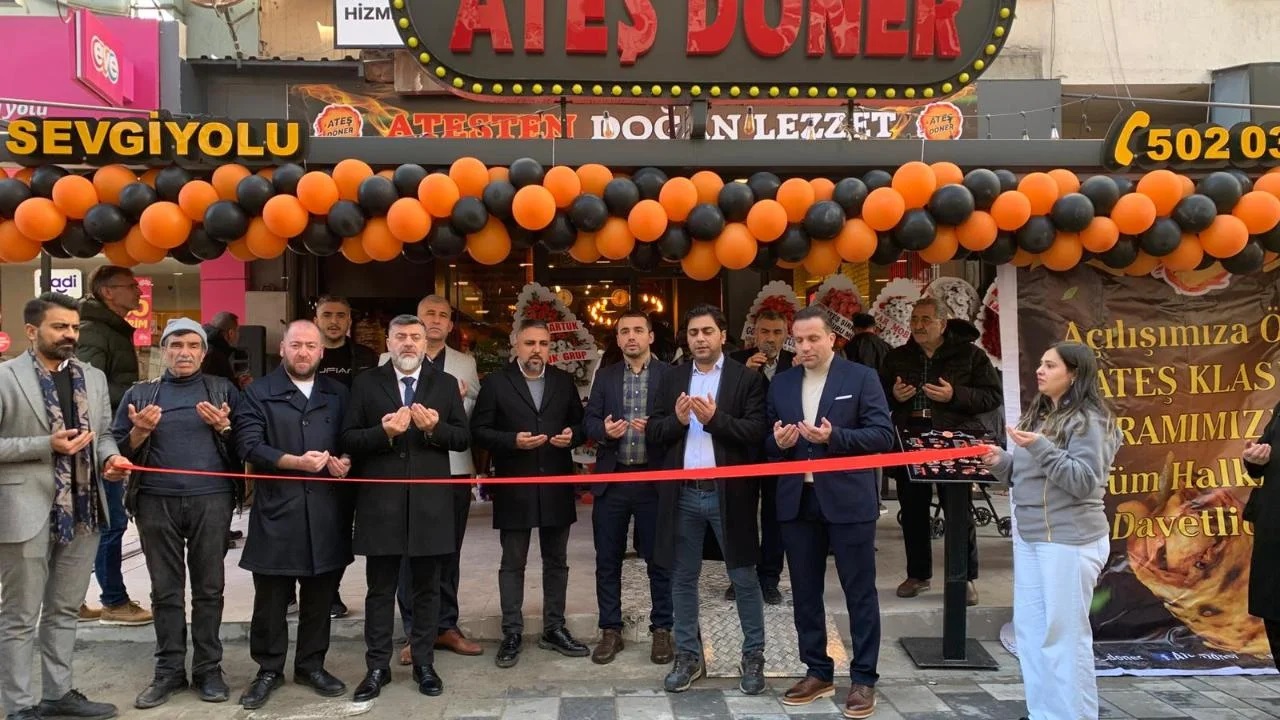 Afyonkarahisar'da Yeni Lezzet Noktası: Ateş Döner Açıldı
