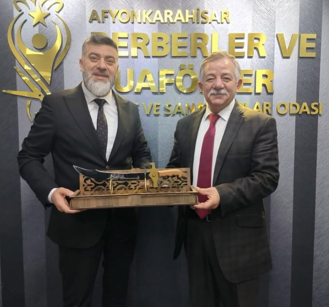 Başkan Mehmet Karagöz’den Başkan Suat Uygur’a Ziyaret