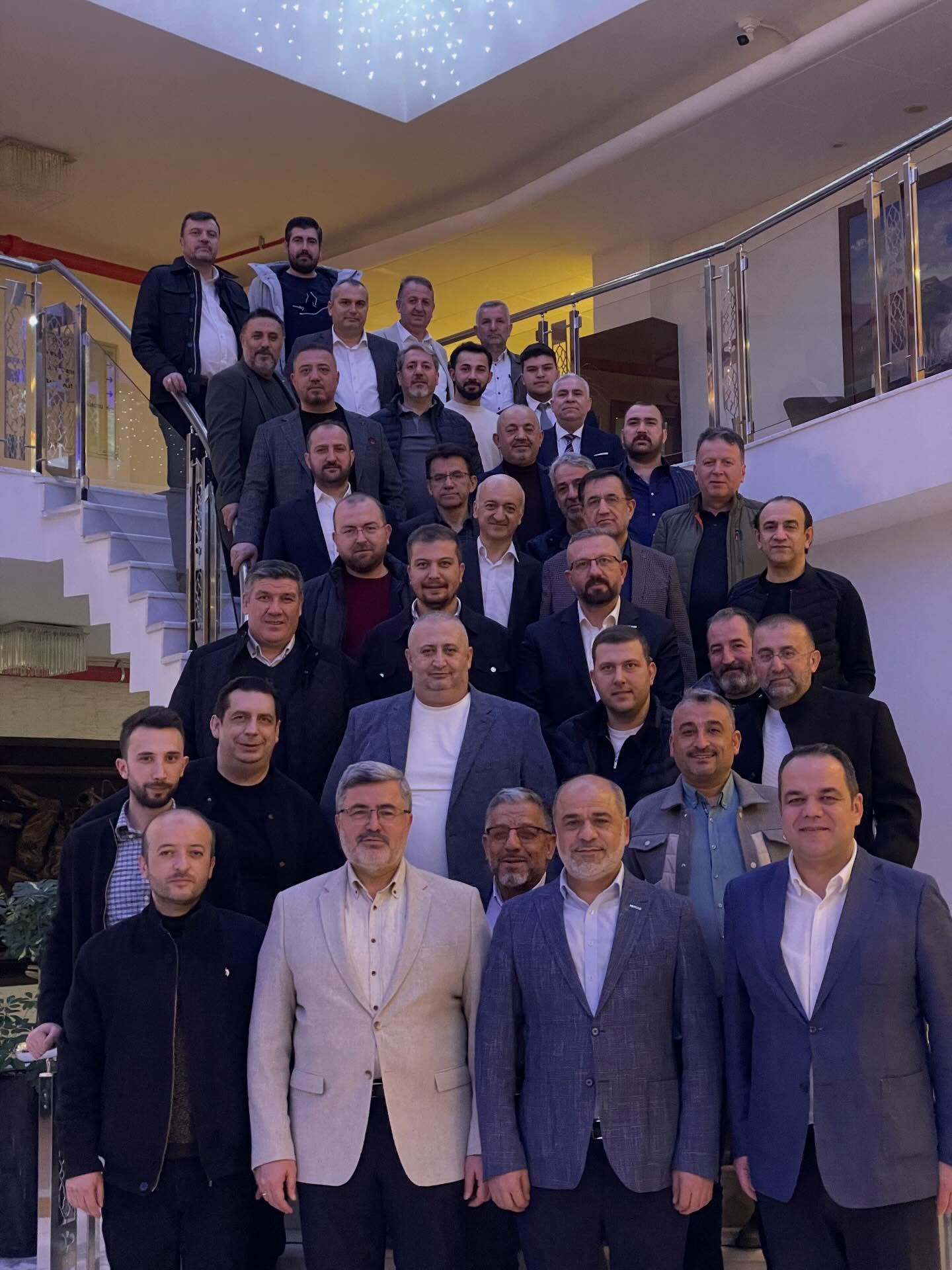 AK Parti'li Ali Özkaya, MÜSİAD Üyeleriyle Buluştu