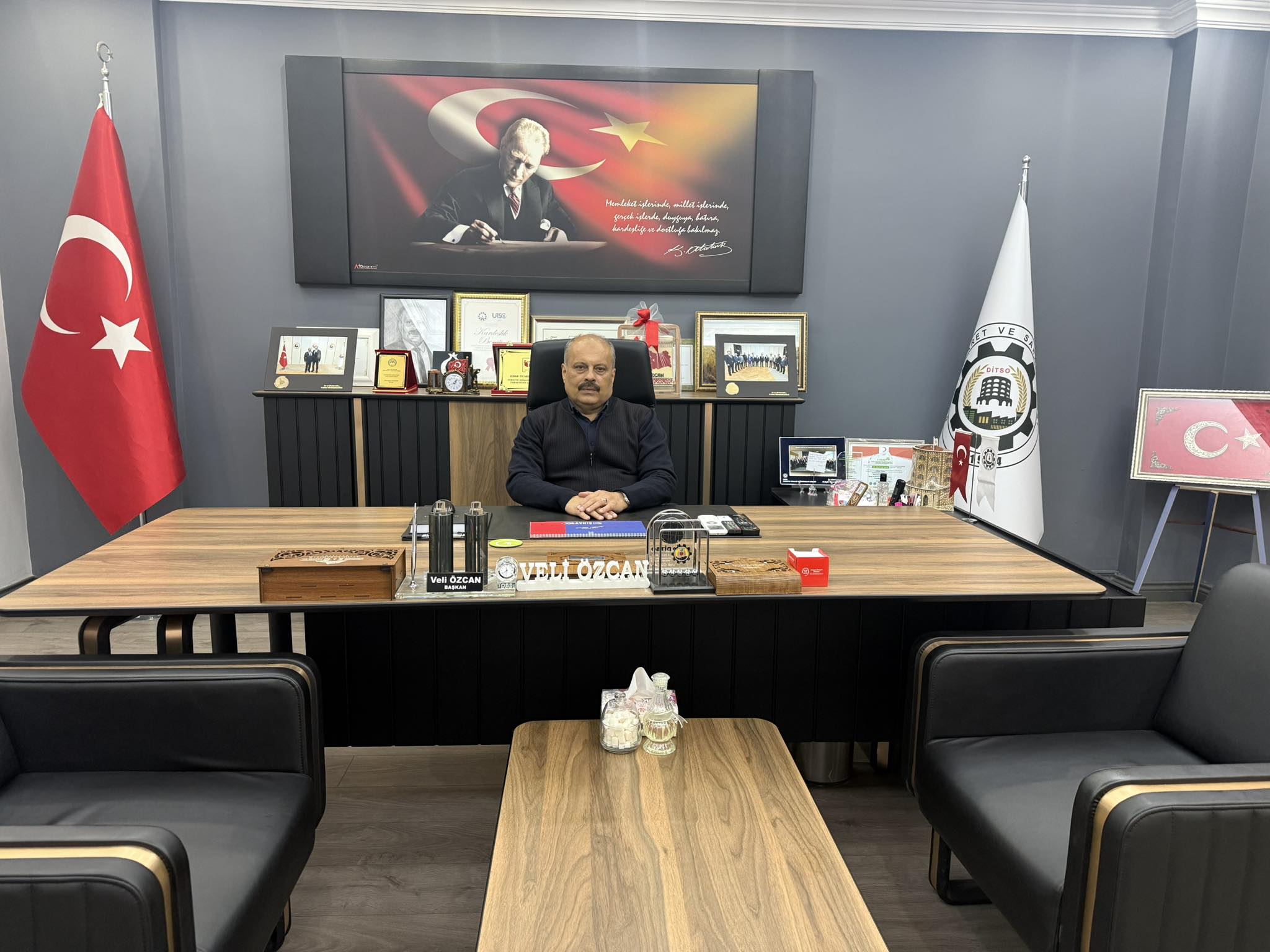 Dinar, Dazkırı, Başmakçı ve Evciler’de 300 Aileye Gıda Yardımı