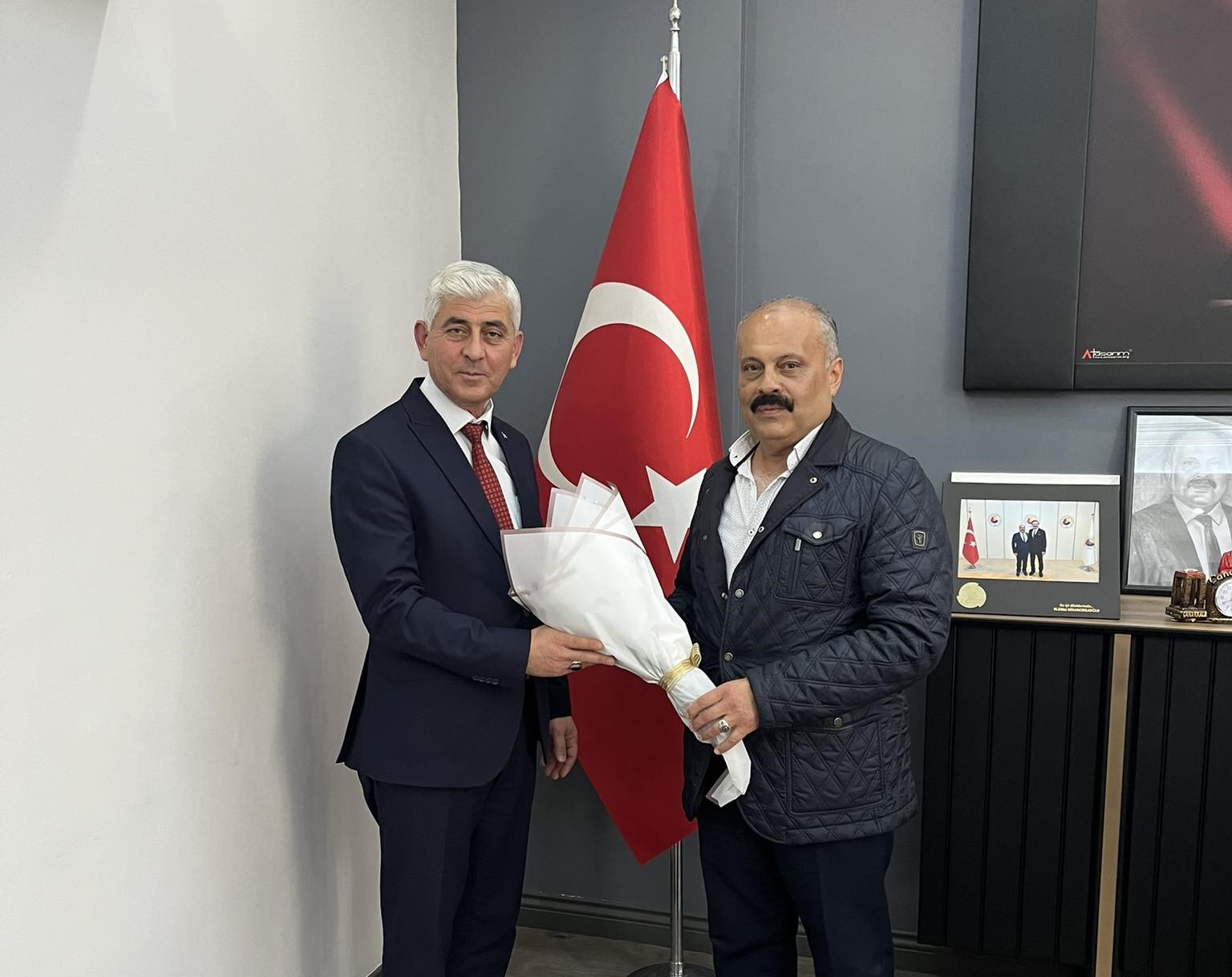 Dinar SGK Müdürü Tevfik Deligöz’den DTSO Başkanı Veli Özcan’a Ziyaret